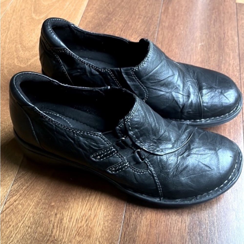 Clarks Artisan Women’s Slip On Loafers.